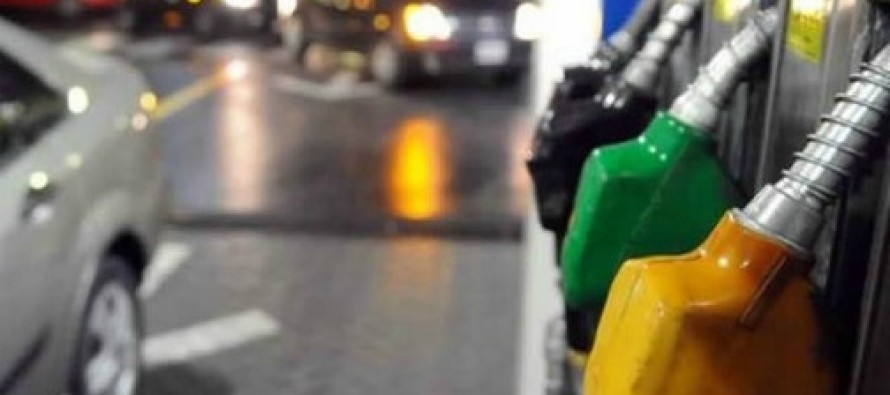 Crece la polémica por la creación de la tasa de combustible