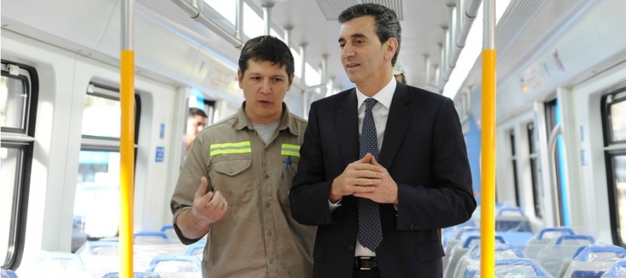 Randazzo visitó Victoria y anunció reformas en la línea Mitre