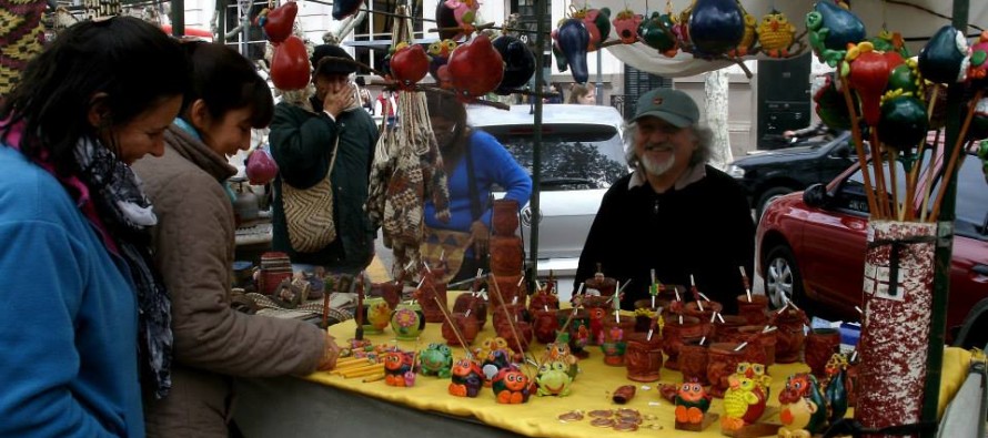 Mucha gente se acercó al Encuentro de Artesanos a pesar del clima