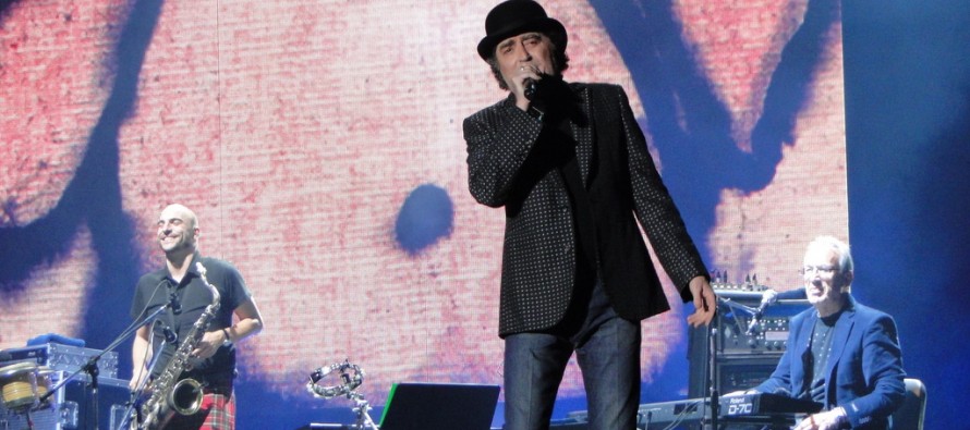 Frente a una multitud, Sabina cerró su gira en Tigre