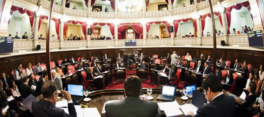 Ley de Paritarias Municipales, continúa el debate