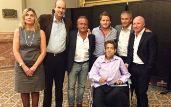 Campbell junto a Christian Fritz en el Congreso Nacional