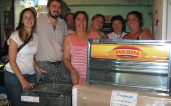 El Ministerio de Desarrollo Social entregó equipamiento a emprendedores