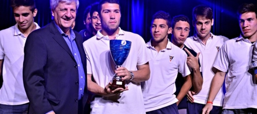 Andreotti participó de la entrega de premios de los “Torneos Intercolegiales 2014”