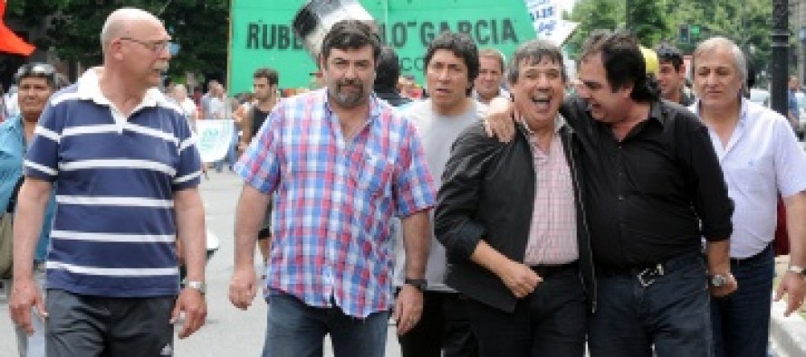 Voces a favor y en contra tras la aprobación de la ley para los trabajadores municipales