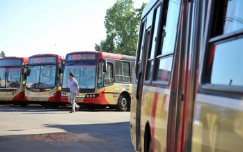 El Ministerio de Trabajo dispuso que los choferes despedidos de la línea 60 vuelvan a sus tareas