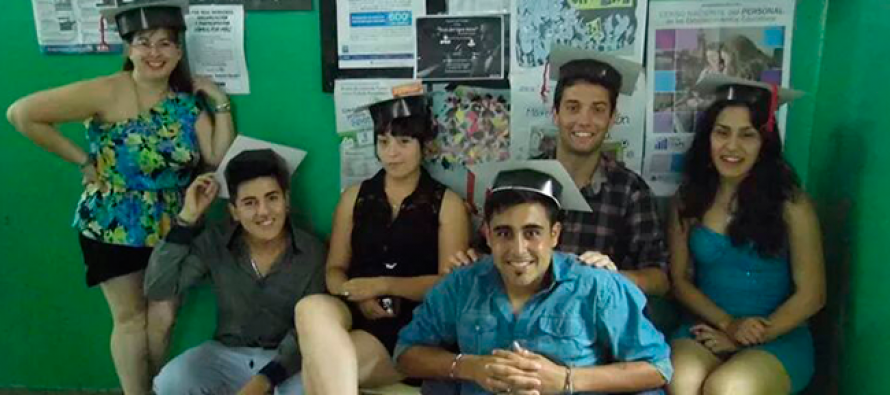 Juveniles de Tigre egresaron de la Escuela N° 21