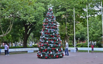 Papa Noel recibirá cartas y se tomará fotos con niños en Plaza Mitre