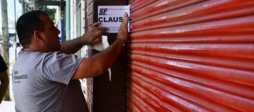 Clausuran un bar por no cumplir con documentación e higiene