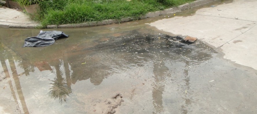 Vecinos del barrio San Jorge piden que destapen las cloacas