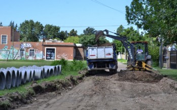 El Municipio asfalta y renueva un tramo de la calle Estrada