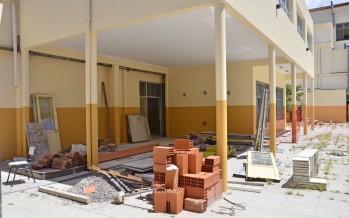 Andreotti recorrió las obras en el «Artigas»