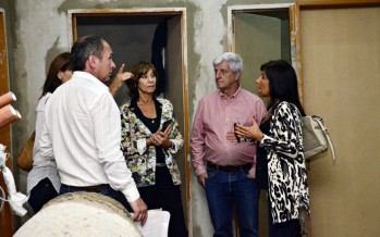 Andreotti recorrió las obras de renovación del Centro de Salud del barrio Fate