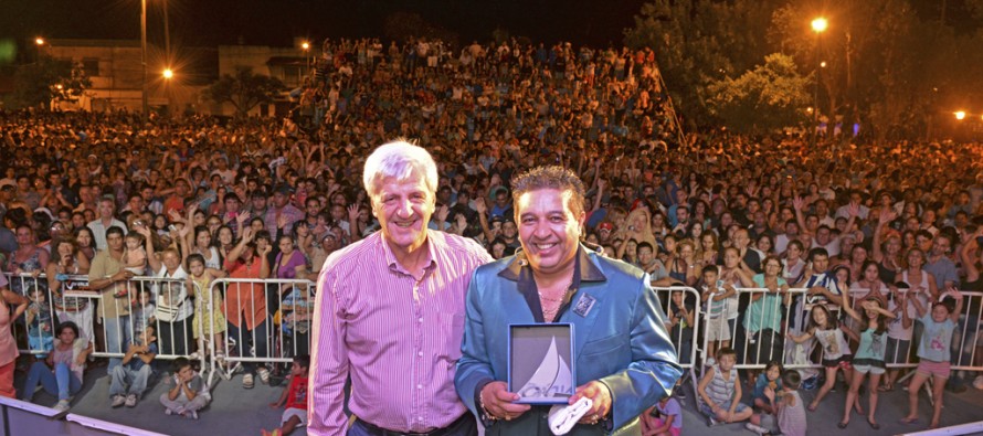 Se presentó la renovada Plaza “Manuel Belgrano” con un Festival Tropical