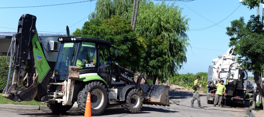 Obras hidráulicas, mejoras de tránsito y saneamiento en el barrio Aviación