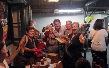 Alex Campbell homenajeó junto a Fernando Niembro a más de 100 mujeres