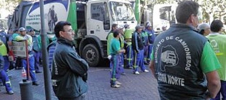 Se recomienda no sacar la basura por paro de transportistas