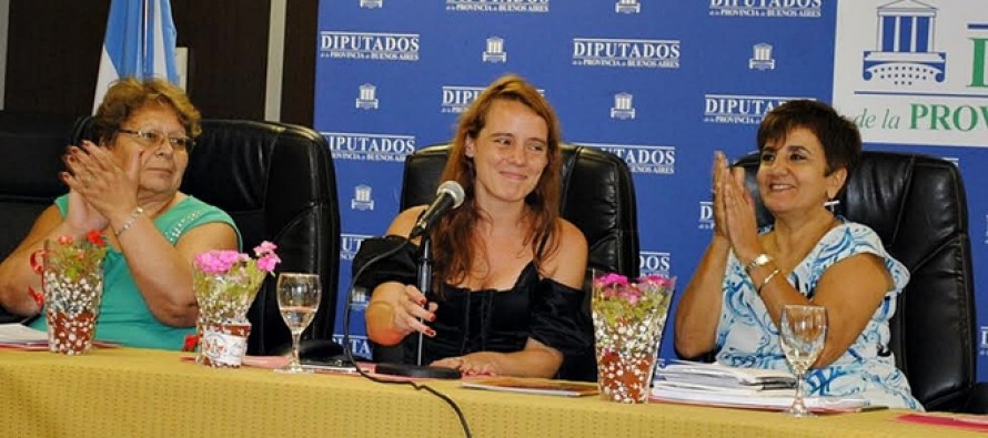 Patricia Cubría organizó un homenaje a las mujeres en la Legislatura bonaerense