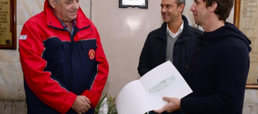 El Municipio donó 1 millón de pesos a los Bomberos Voluntarios para la obra de su nuevo cuartel