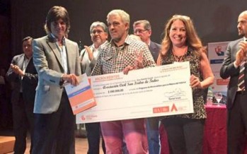Gastón D’Aquino entregó microcréditos junto al ministro de Infraestructura