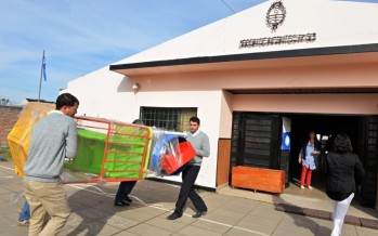 Entrega de mobiliario al Jardín N° 913