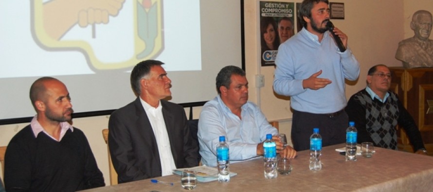 Carlos Castagneto visitó San Fernando para encabezar un acto del Frente para la Victoria