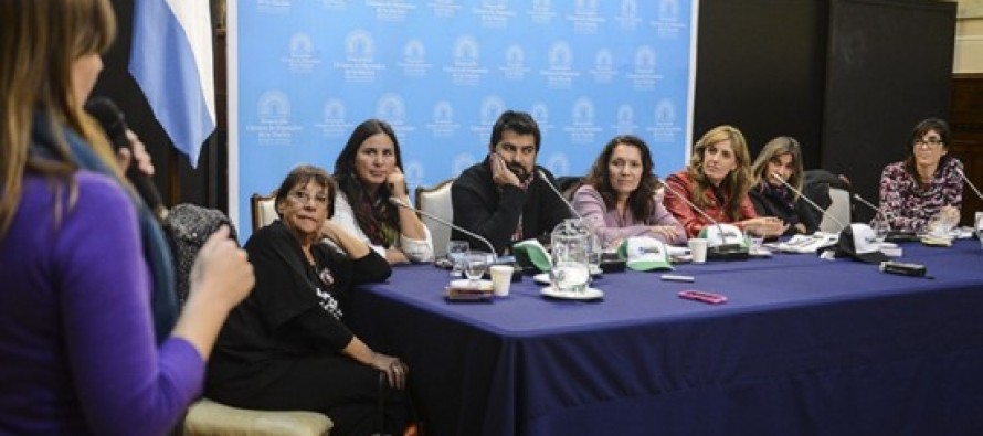 Presentaron una guía para periodistas sobre violencia institucional