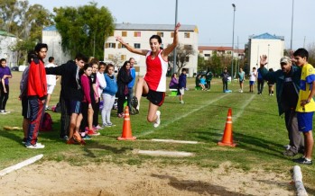 Se disputan los Torneos Municipales de Atletismo en el Poli 1