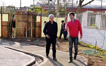 Luis Andreotti supervisó el avance de obras en la Plazoleta del barrio Crisol