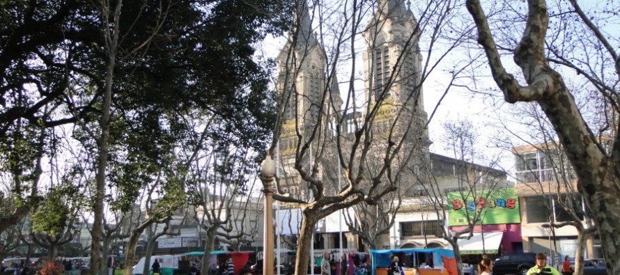 La parroquia Nuestra Señora de Aranzazu y el nacimiento de un distrito