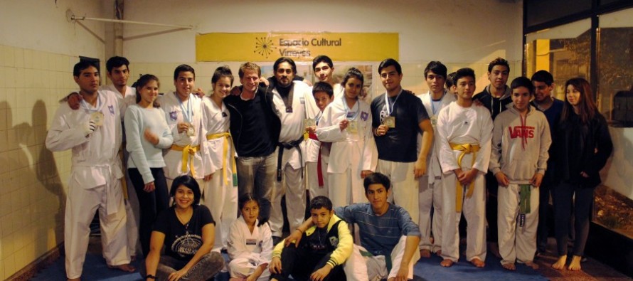 Alumnos de taekwondo premiados en torneos provinciales disputados en San Isidro