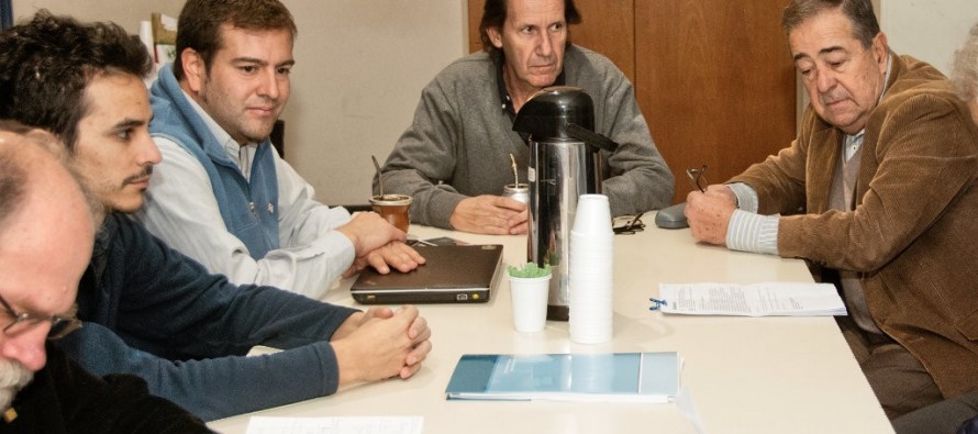 Se firmó un convenio para mejorar la navegabilidad de los ríos del Bajo Delta