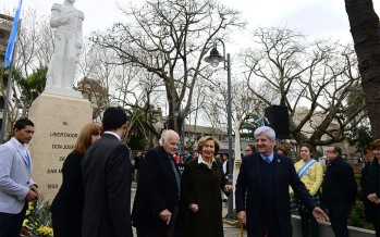 Homenaje a José de San Martín por el 165º aniversario de su muerte