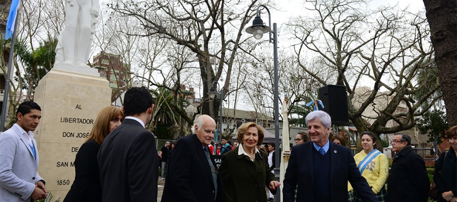 Homenaje a José de San Martín por el 165º aniversario de su muerte