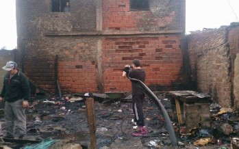 Una familia de San Jorge perdió todo al prenderse fuego su vivienda