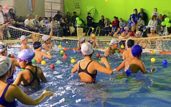 Encuentro recreativo de natación en el Poli 6