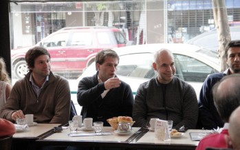 Rodríguez Larreta compartió un desayuno con vecinos en respaldo a Campbell