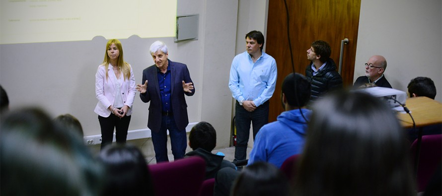 Taller de orientación laboral para alumnos que realizaron pasantías en el Municipio