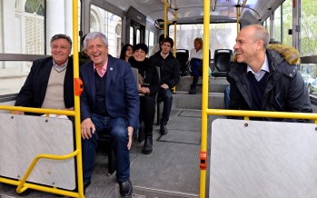 Un nuevo recorrido del colectivo 710 une el oeste con el este y llega al Poli N° 3