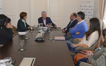 Se construirán dos aulas en una escuela que da clases en el pasillo