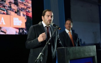 Daniel Scioli y Matías Molle entregaron 319 escrituras en San Fernando