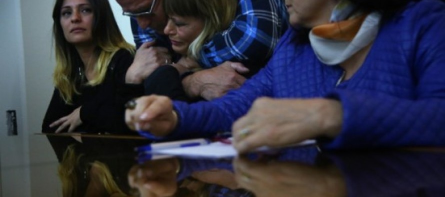 Condenan a dos años y medio al policía que agredió a Sandra Cabo