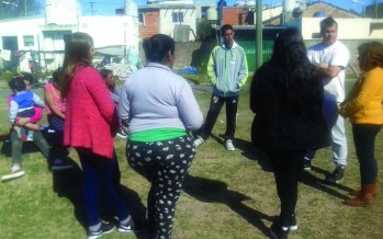 Marchan por viviendas que esperan desde hace 16 años
