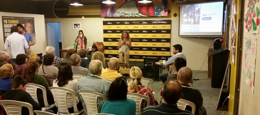 Alex Campbell convoca voluntarios