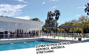 Clases de gimnasia y baile al costado del río Luján