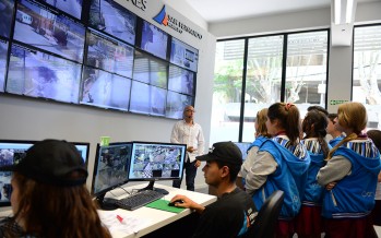 Vecinos y alumnos visitaron el nuevo Centro de Operaciones