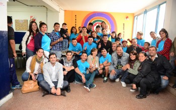 La “Casa de Día” entregó mobiliario reciclado a la Escuela Media N°1 de Infico