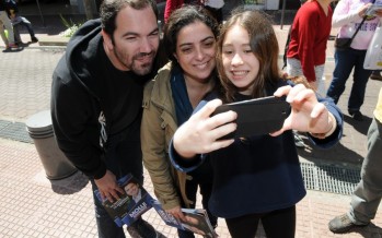 Matías Molle y Paola Barrientos recorrieron el centro comercial