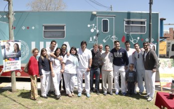 El móvil odontológico de la UBA estuvo en Virreyes