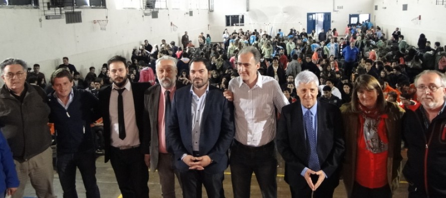 Los cinco candidatos a intendente participaron de un debate en el Colegio Don Orione